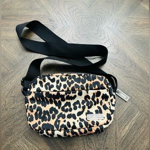 💕Make an offer💕 Ganni crossbody bag.